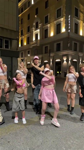 HOW MUCH MULTIVERSE?💖🤭who wants to dance with us?🫣💕 #badcrew #breakfastcrew