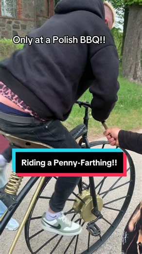 #yep this happened last night people!! Only at a #polish bbq, could you end up riding a #pennyfarthing! Another first for me, ticked off the old 🪣 list!! #fyp #foryoupage @Butterski