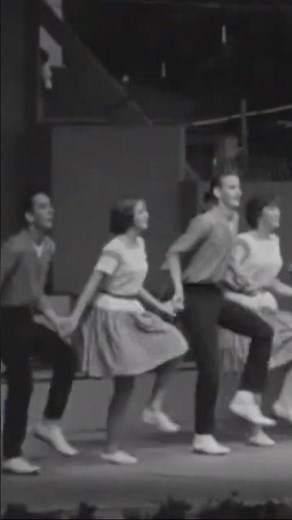 BLUE RIDGE MOUNTAIN DANCERS - CLOG DANCE - NEWPORT FOLK FESTIVAL 1965 #clogging #dance
