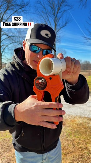 Heavy-Duty 2.5-Inch Ratcheting PVC Pipe Cutter