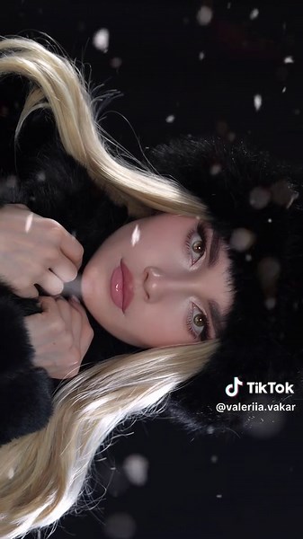 season of my favorite frosty makeup ❄️😍 | frozen makeup