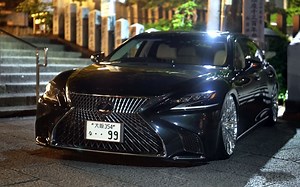 cinematic LEXUS LS500h
