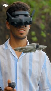 You turn your head, Neo’s already on it. 😎 Head tracking with Goggles 3 makes flying feel like being inside the sky. Would you try this setup? 👀 🎥: dominic_hayles #DJINeo #Goggles3 #HeadTracking #FPVFlight #DJI | DJI