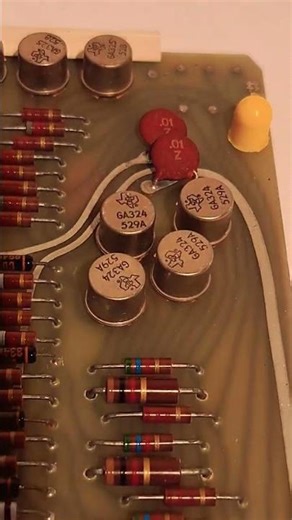 Univac Technology - November 1965 #DreamTrackAI #univac #retrotechnology #vintageelectronics