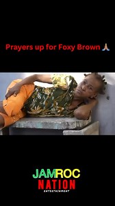 Can you believe this is the artist who sing this song? Found homeless in Jamaica. Big up vegas for helping her. 🇯🇲👇🏾 #jamaica #music #reggae | Roots Reggae