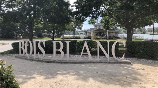 The past, present and future of Boblo Island