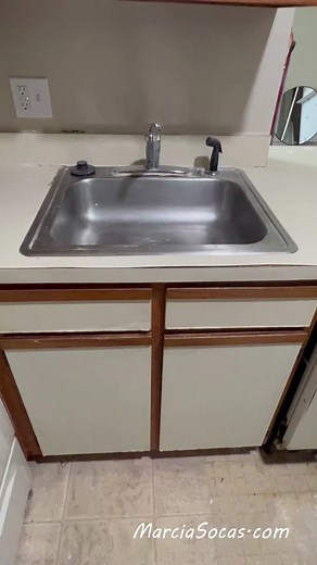 Replacing false drawer fronts is inexpensive and easy #drawerfronts #kitchenupdate #kitchenupdatediy #fyp