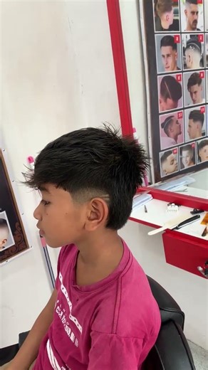 “Satisfying Kids Fade Haircut Transformation | Super Clean Barber Skills”