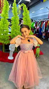 12 reactions | Nuestra pequeña modelo nos muestra los vestidos más tiernos y elegantes para que tu niña brille en estas fiestas.   Modelos disponibles ya Top Outlet la lima | TOP Outlet Cartago | Facebook