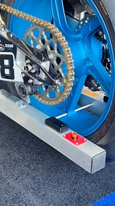 Laser Liner Wheel Alignment 📏 🔎 These clips from Brands Hatch earlier in the year show the crew Raceways Motorcycles aligning the front and rear wheels of the R1 superbike… 👉 Perfect alignment impacts handling, braking stability, and even tyre life! 👀 #YamahaRacing #RevsYourHeart #WeR1 | Yamaha Racing