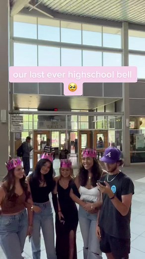 crying, crying, CRYING #2022 #graduation #seniorszn