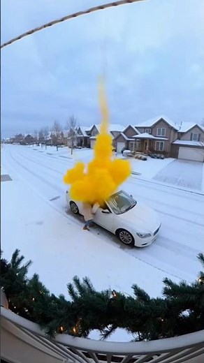 💥 PORCH PIRATE GETS SHOCKED BY AN EXPLODING PACKAGE! 😂