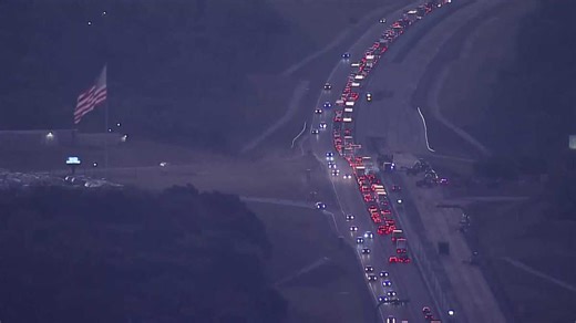 Eastbound I-40 reopens after multi-vehicle crash