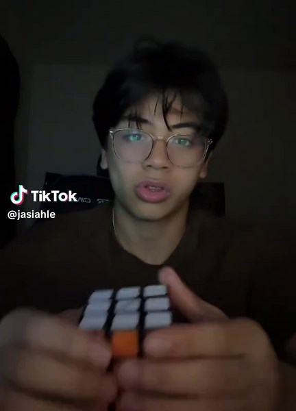 Rubix Cube Solver Guy World Record Speed Run