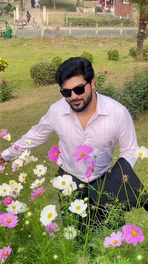 Chand Sa Chehra: A Duet Celebration of Beauty