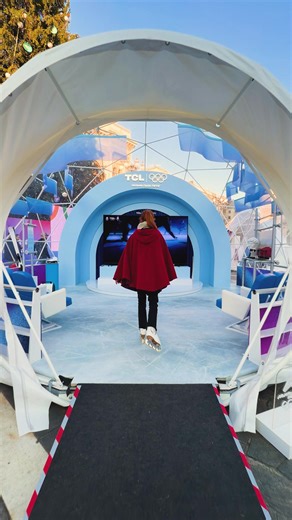 🎄 Explore TCL Winter Wonderland with Michaelacarrot ! ⛸️ The wild ice skater visited our vibrant and magical Christmas display at Milan’s iconic Piazza del Duomo, gliding between our immersive igloo spaces to see how TCL connects innovation with sport to create shared experiences on a global stage. From our QD-Mini LED TVs to RayNeo AR Glasses, discover how TCL technologies bring your Wishes for Greatness to life! #TCL #Olympics #TCLxOlympics #MilanoCortina2026 #OfficialPartner #DuomoMilano #Ch