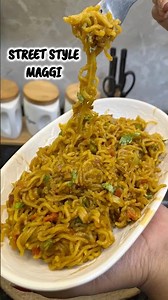 Street Style Maggi | 10-minute Spicy Maggi Recipe #maggi #shorts