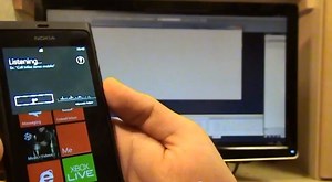 Developer controls his music with his voice, a mic, and a Windows Phone