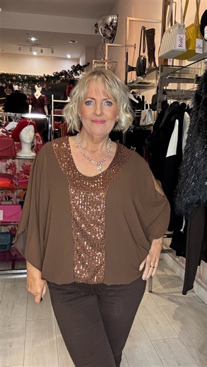 25 reactions | 퐀퐧퐝 퐭퐡퐞 퐜퐡퐨퐜퐨퐥퐚퐭퐞 퐨퐛퐬퐞퐬퐬퐢퐨퐧 퐜퐨퐧퐭퐢퐧퐮퐞퐬... 癩 Haven’t managed to tune in to last nights live? Here’s all the details you need for shellies first look   Glasgow & Kilmarnock Stores  48Hr Tracked Delivery | Rule 42 Boutique | Facebook