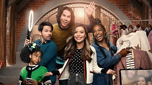 The "iCarly" Reboot Almost Went Full Hype House
