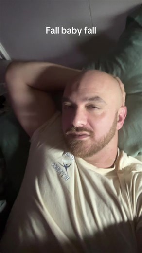 CajunGumbo (@cajungumbeaux)’s videos with Fall - Clay Walker