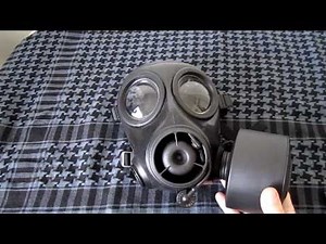 British SAS FM-12 Avon Respirator/Gas Mask
