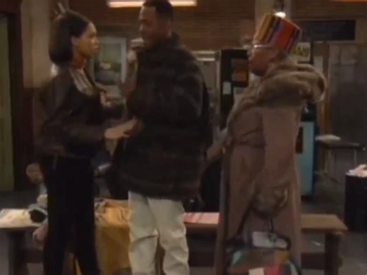 Ms. Geri Stomps Martin's Sandwich | Martin Lawrence