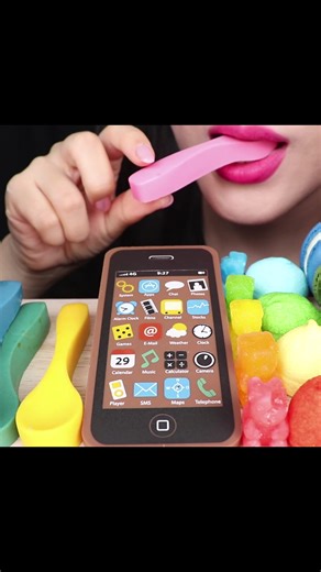 Edible Spoon Mukbang: Trying Candy with Edible Spoons