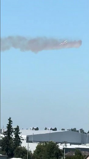 Biplane doing stunts at abbotsford airport! #vikramsarkar #airplane #airshow #aviation #aeroplane