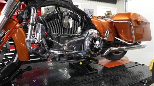 Front piston at top dead center position. Needed when changing your Harley rocker cover housing gasket. We'll show you how! [Bikers Helping Bikers]  WATCH THE FULL VIDEO ON THE YOUTUBE CHANNEL HERE ==> https://youtu.be/6cRqPDQtQIU | Law Abiding Biker | Facebook