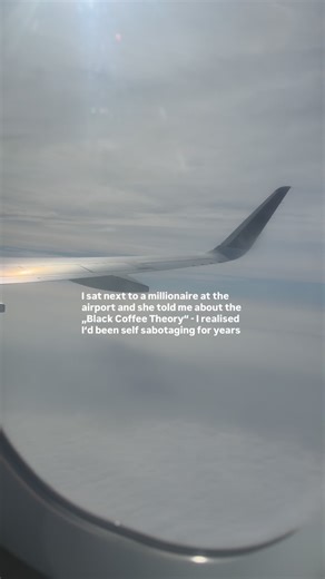Khushboo Sachddeva | High-Ticket Coach (17 yrs in Marketing) on Instagram: "This concept rewired my entire brain and I need to share it with you… 🤯 You walk into a coffee shop. You want a latte. But instead of ordering a latte, you tell the barista “I really don’t want a black coffee.” She stares at you. “Okay… but what DO you want?” “I just know I definitely don’t want black coffee” She walks off confused. Ten minutes later she’s making drinks and trying to remember your order. What’s the only