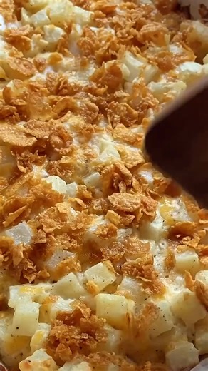 Amish Funeral Potatoes 🥔🧀 Creamy, cheesy, and crunchy—your Thanksgiving table needs this! Ingredients ▢ 2 pounds frozen diced hash browns thawed (or use fresh potatoes, peeled, boiled, and diced) ▢ 1 can 10.75 ounces condensed cream of chicken soup ▢ 1 cup sour cream ▢ 1/2 cup melted butter ▢ 1/2 cup chopped onion ▢ 1 cup shredded cheddar cheese ▢ 1 teaspoon salt ▢ ½ teaspoon pepper Topping ▢ 1/2 cup crushed cornflakes ▢ 2 tablespoons melted butter Get the recipe!👇 #ThanksgivingRecipes #Amish