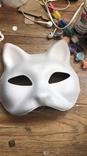 Quick tutorial on how to make a mask #otherpaw #therian #maskmakingtutorial #maskmaking