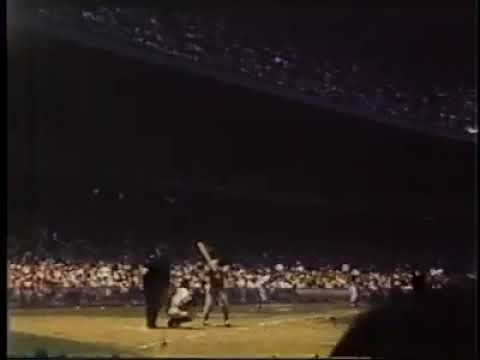 Old footage of Rocky Colavito hitting a homerun at Yankee Stadium (1959)