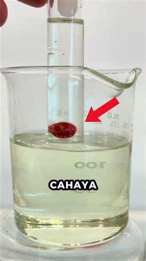 This Glass Disappears When Oil Is Poured - This Is Not a Camera Effect! 🧪