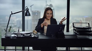Free stock video - Businesswoman using computer