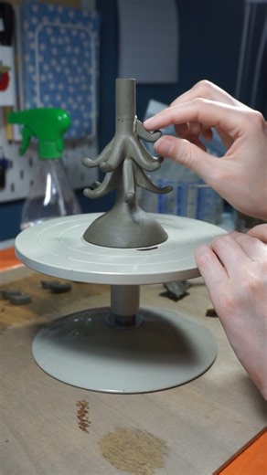 How to make a clay Christmas tree 🎄 #pottery #handmadeceramics #christmastree #clayart #potteryvideo