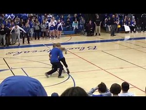 Musical chair pulls chair[SAVAGE]!