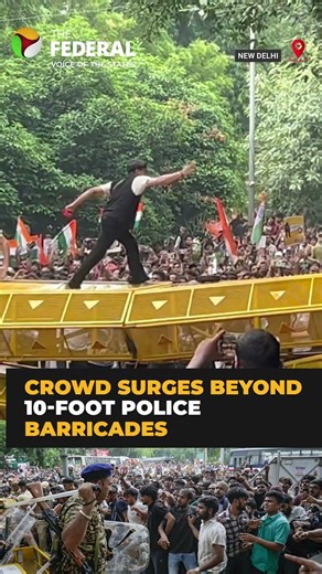 Huge crowd overwhelms barricades during CJP protest | #shorts