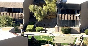 Flames rip through Paradise Valley apartments