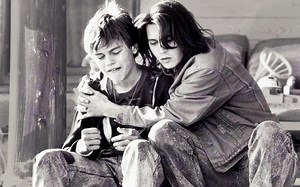 欧美金曲《Hero》曾一度风靡世界，深情的嗓音太让人陶醉了