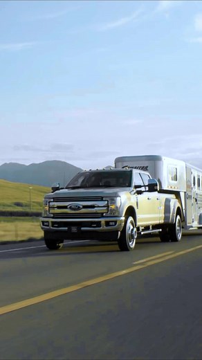 Experience unmatched power & torque gains with our Performance Programmers - Choose between uploading custom tunes or using our Dyno Proven tune files! 💪🏻 • Make your Ride a Bully Dog •💪🏼 #BullyDogTuned #DieselTruck #obsford #obstrucks #powerstroke #trucks #truck #dieseltrucks #showstopper #liftedtrucks #eightlugmafia #fordf250 #truckdaily #AlumiDuty #lifted #ford | Bully Dog