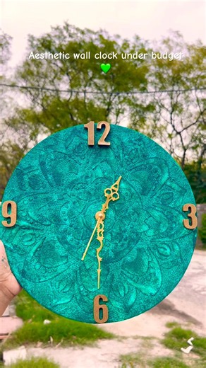 DIY decor that looks expensive 👀#diywallclock #theroshni #diy #art #yt #craft #youtubeshorts #reels