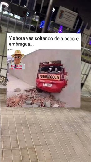 Creo que va a suspender 🚙🤦‍♂️😎#shortsderisa #humor #memes