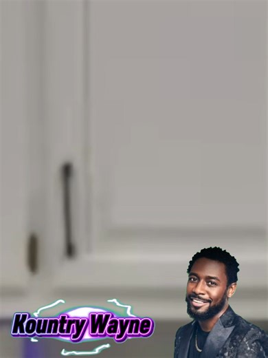 When Jmo shows up w a BIGGER Christmas gift for Ernestine in front of Tre! Part 3 #kountrywaynecomedy #kountrywayneskits #kountrywaynenewvideos #foryoupage❤️