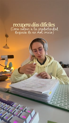 𝙊 𝙋 𝙊 𝘼 𝙍 𝙏 𝙎 𝙏 𝙐 𝘿 𝙔: productividad / disciplina / tips on Instagram: "𝒓𝒆𝒄𝒖𝒑𝒆𝒓𝒂 𝒅í𝒂𝒔 𝒅𝒊𝒇í𝒄𝒊𝒍𝒆𝒔 ✨⏳ (cómo volver a la productividad después de un mal inicio) ✧ 1. Acepta el mal comienzo 🌿 – No te castigues, no sirve de nada – Reconocer que empezó mal es el primer paso para recuperarlo ✧ 2. Pausa consciente 🧘 – Respira profundo 2–5 min – Haz estiramientos o camina un poco – Reinicia tu mente antes de retomar tareas ✧ 3. Reprioriza tus objetivos 📝 – Lista 1–3 tareas