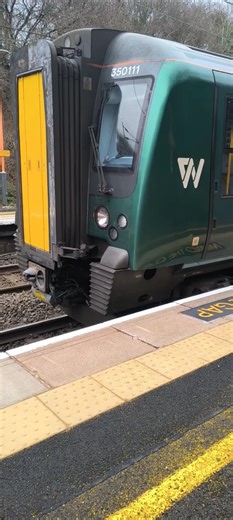 Class 350 EMU 350111 London North Western Railways