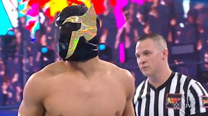 Le voltigeur et très technique Axiom fait ses débuts à NXT 2.0 contre Dante Chen. | WWE France