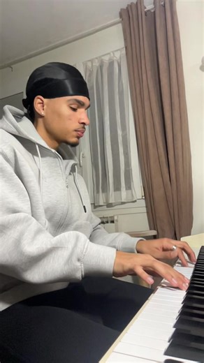 Another love au piano 🤩 #anotherlove #piano #pourtoi #pianoplayer #live