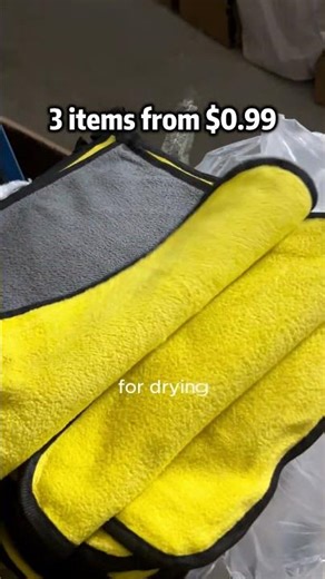 This Microfiber Cloth Makes Cleaning TOO Easy 😳✨ #shorts